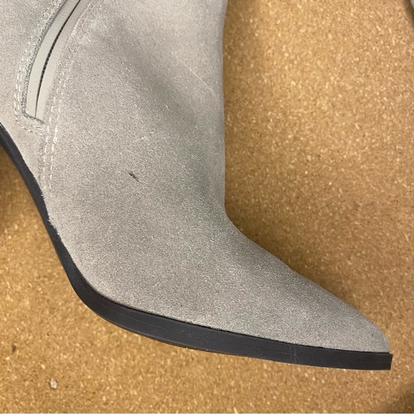 Blondo Indi Waterproof Bootie Suede Size 6.5 Pointy Toe - Picture 8 of 15